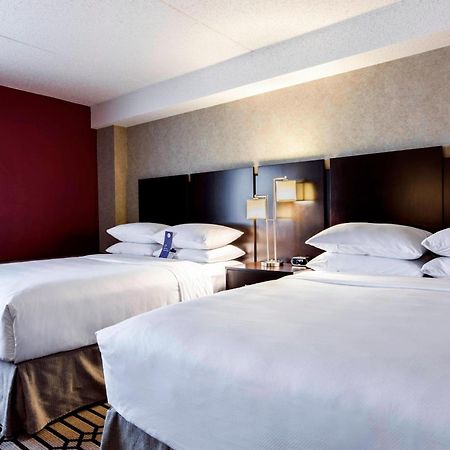 Delta Hotels By Marriott Fargo Eksteriør billede