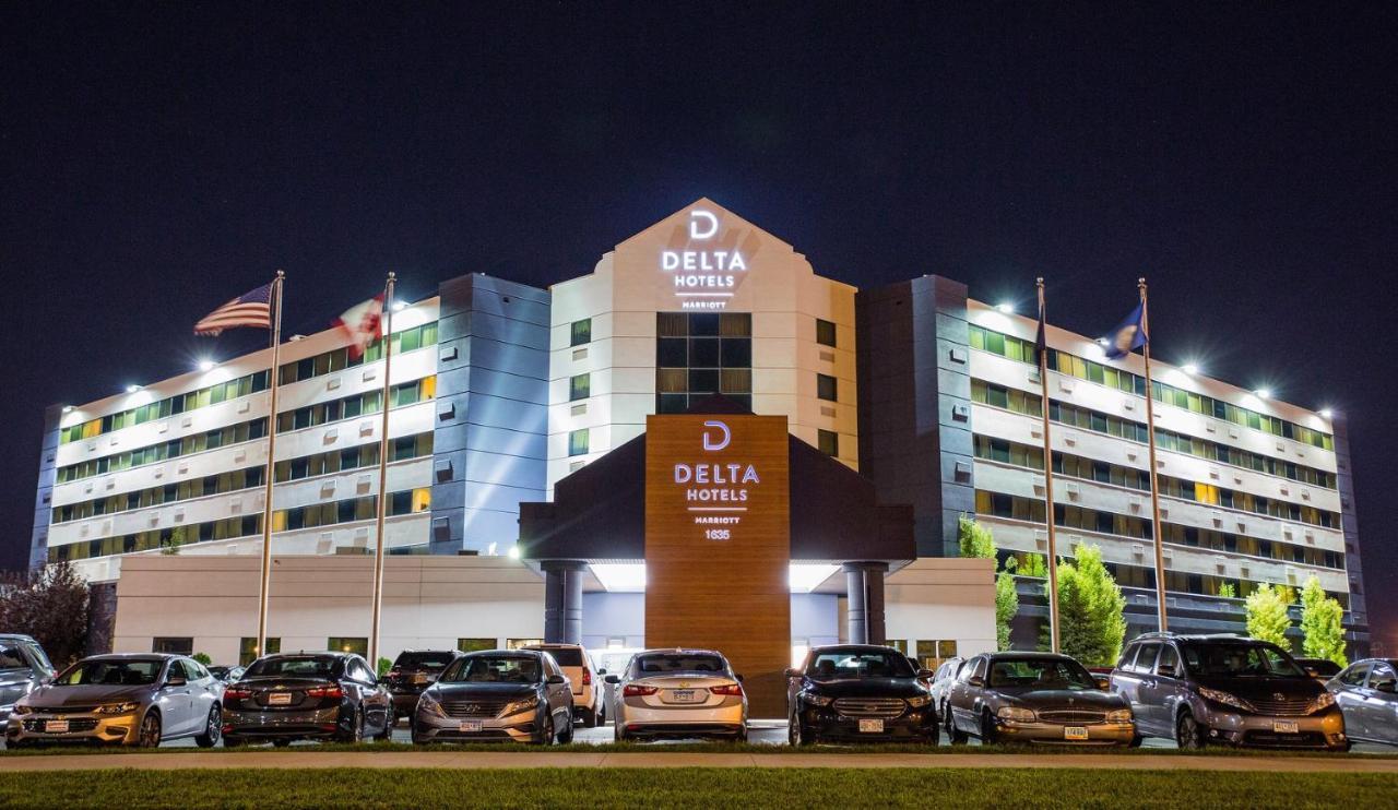 Delta Hotels By Marriott Fargo Eksteriør billede