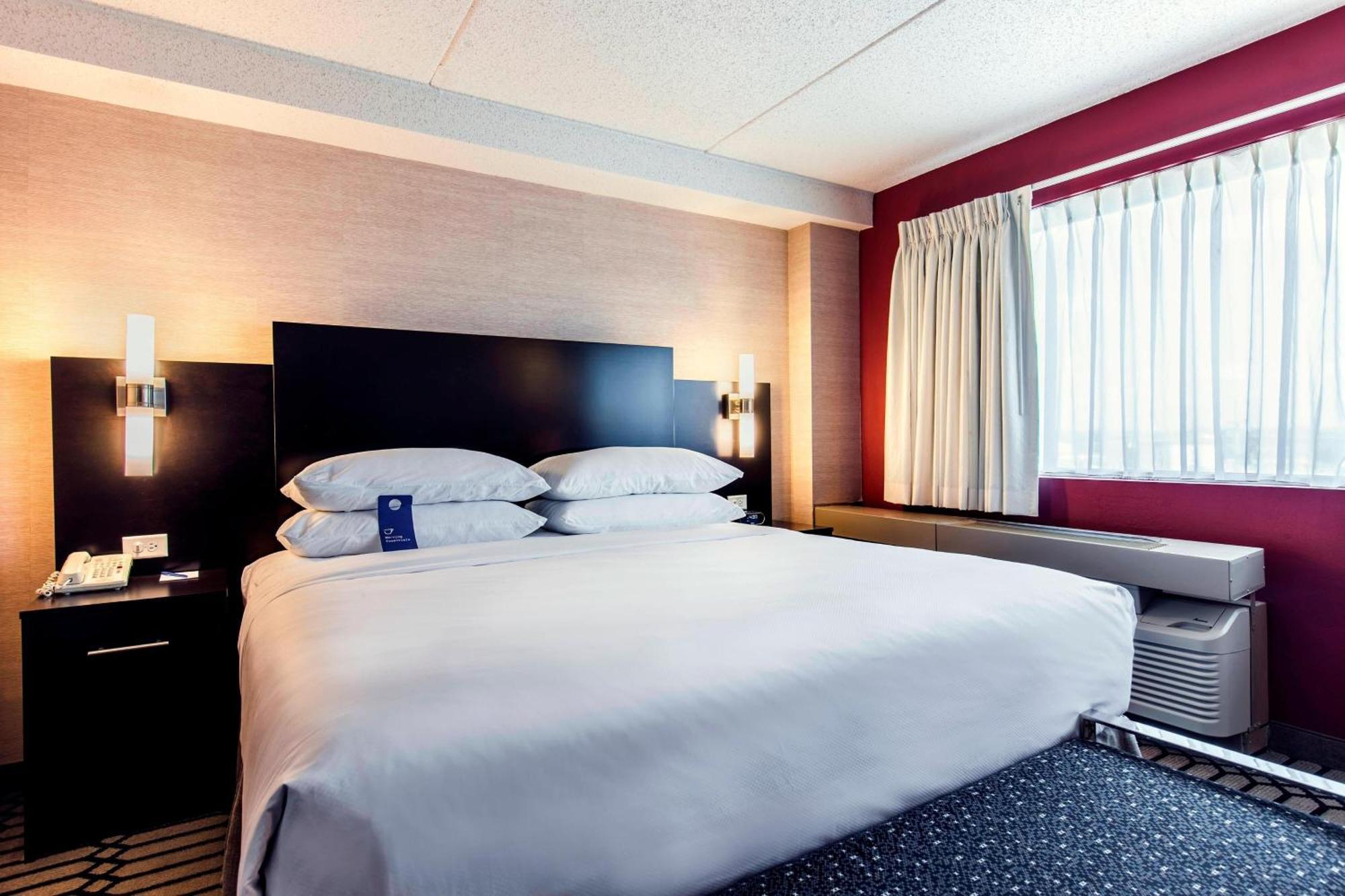 Delta Hotels By Marriott Fargo Eksteriør billede