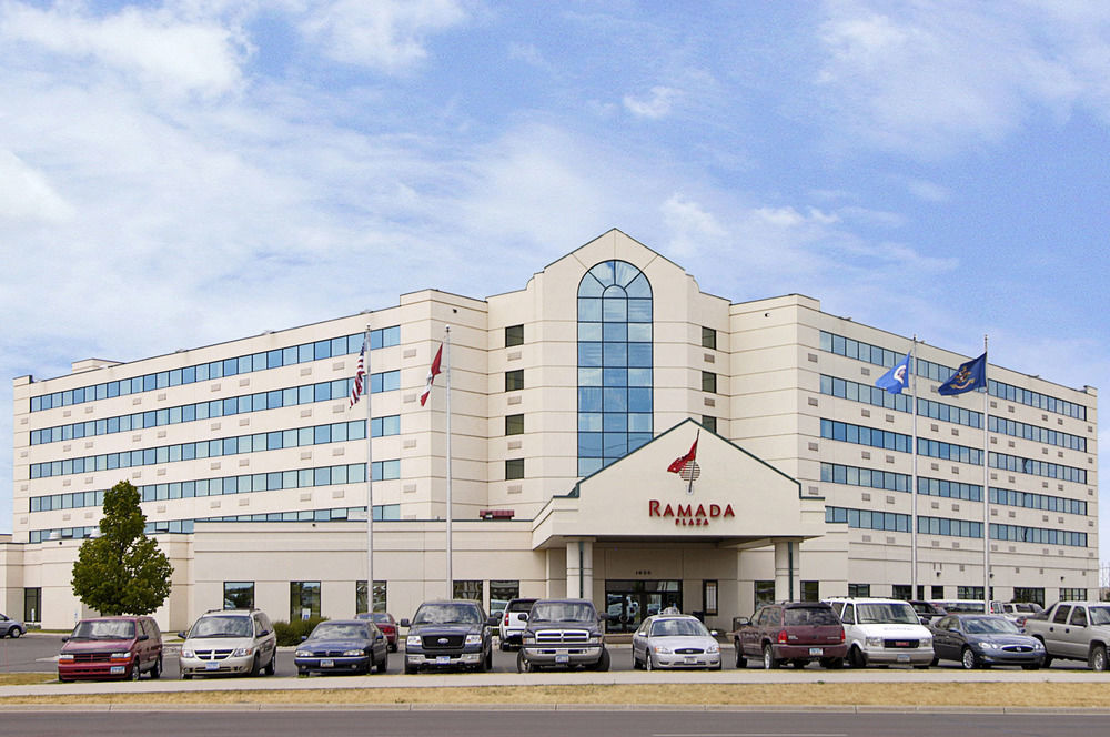 Delta Hotels By Marriott Fargo Eksteriør billede